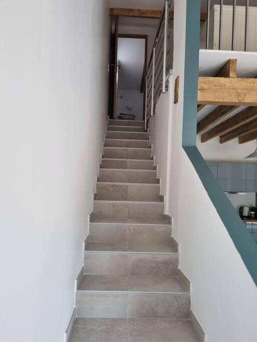 Maison A St Mitre Saint-Mitre-les-Remparts 外观 照片
